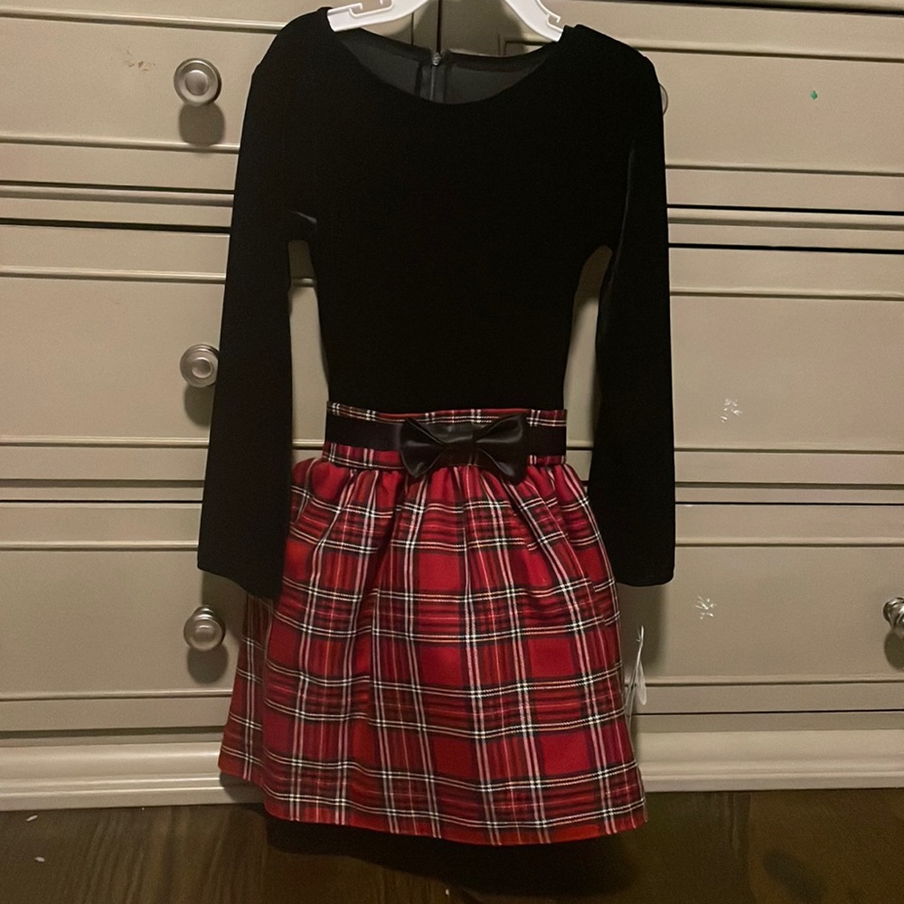 NWT Christmas dress size 6